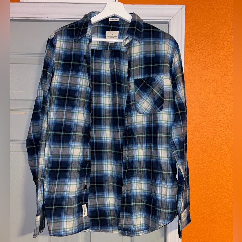 American eagle super soft button up classic fit size medium